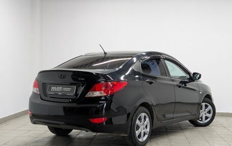 Hyundai Solaris II рестайлинг, 2013 год, 900 000 рублей, 2 фотография