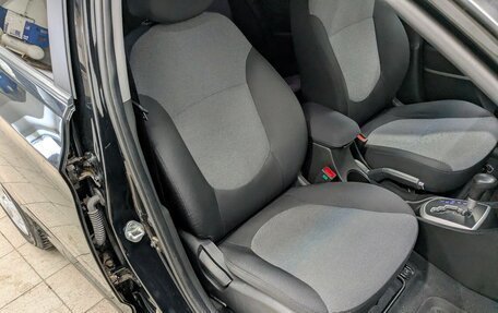 Hyundai Solaris II рестайлинг, 2013 год, 900 000 рублей, 14 фотография