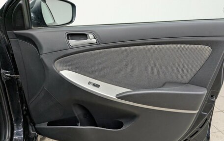 Hyundai Solaris II рестайлинг, 2013 год, 900 000 рублей, 17 фотография