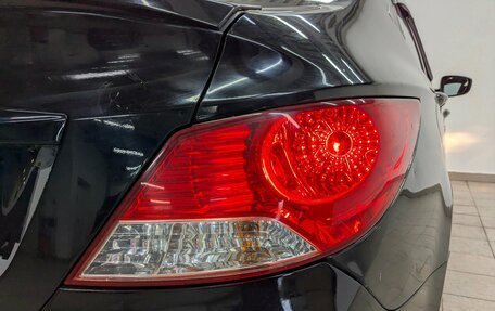 Hyundai Solaris II рестайлинг, 2013 год, 900 000 рублей, 21 фотография