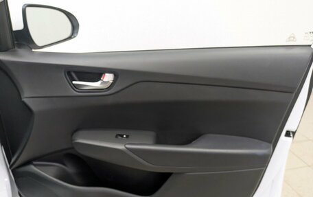 Hyundai Solaris II рестайлинг, 2021 год, 1 550 000 рублей, 16 фотография