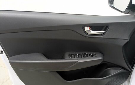 Hyundai Solaris II рестайлинг, 2021 год, 1 550 000 рублей, 10 фотография