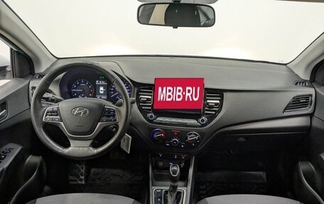 Hyundai Solaris II рестайлинг, 2021 год, 1 550 000 рублей, 17 фотография