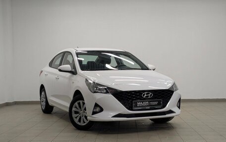 Hyundai Solaris II рестайлинг, 2021 год, 1 550 000 рублей, 25 фотография