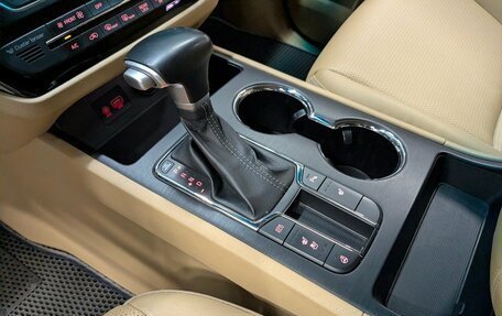 KIA Carnival III, 2020 год, 3 100 000 рублей, 13 фотография