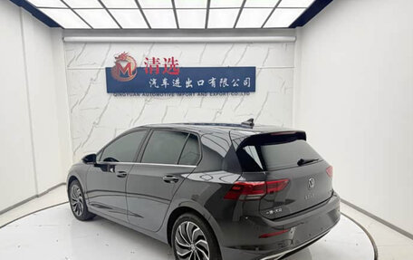 Volkswagen Golf VIII, 2022 год, 1 720 000 рублей, 4 фотография