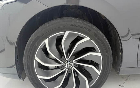 Volkswagen Golf VIII, 2022 год, 1 720 000 рублей, 13 фотография