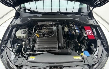 Volkswagen Golf VIII, 2022 год, 1 720 000 рублей, 14 фотография