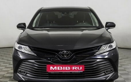 Toyota Camry, 2020 год, 3 249 000 рублей, 2 фотография
