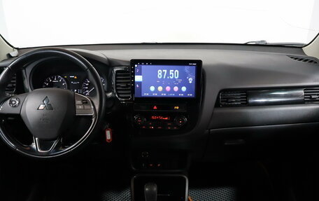 Mitsubishi Outlander III рестайлинг 3, 2019 год, 1 919 000 рублей, 7 фотография