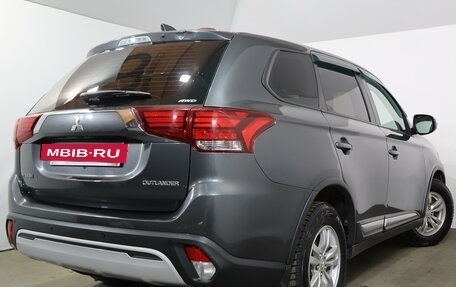 Mitsubishi Outlander III рестайлинг 3, 2019 год, 1 919 000 рублей, 4 фотография