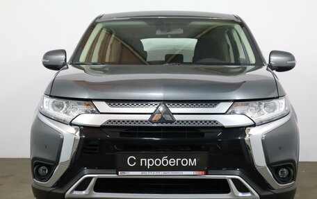 Mitsubishi Outlander III рестайлинг 3, 2020 год, 2 399 000 рублей, 2 фотография