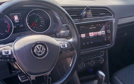 Volkswagen Tiguan II, 2018 год, 2 680 000 рублей, 7 фотография