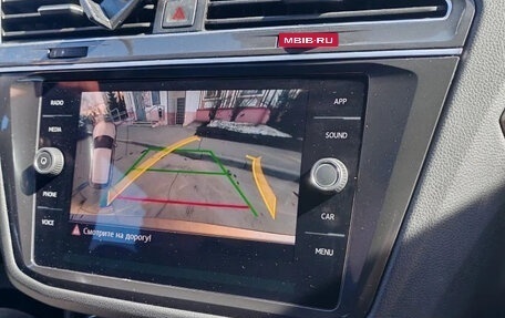 Volkswagen Tiguan II, 2018 год, 2 680 000 рублей, 8 фотография