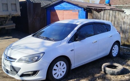 Opel Astra J, 2013 год, 650 000 рублей, 2 фотография