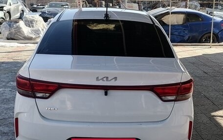 KIA Rio IV, 2022 год, 1 350 000 рублей, 3 фотография