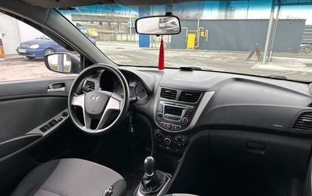 Hyundai Solaris II рестайлинг, 2011 год, 709 000 рублей, 12 фотография