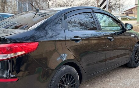 KIA Rio III рестайлинг, 2015 год, 690 000 рублей, 3 фотография