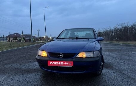 Opel Vectra B рестайлинг, 1998 год, 145 000 рублей, 3 фотография