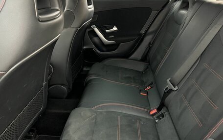 Mercedes-Benz CLA, 2021 год, 3 990 000 рублей, 13 фотография