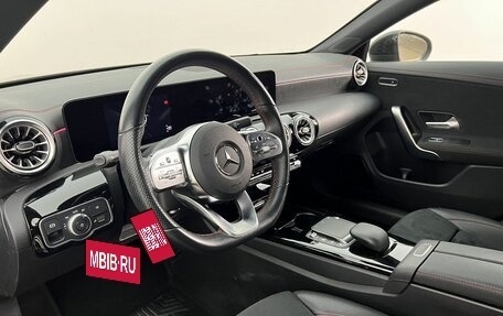 Mercedes-Benz CLA, 2021 год, 3 990 000 рублей, 10 фотография