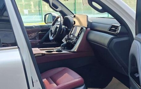 Lexus LX, 2025 год, 28 200 000 рублей, 7 фотография