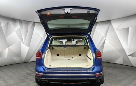 Volkswagen Touareg III, 2017 год, 4 250 000 рублей, 12 фотография
