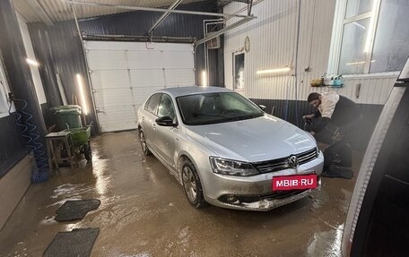 Volkswagen Jetta VI, 2013 год, 1 150 000 рублей, 6 фотография