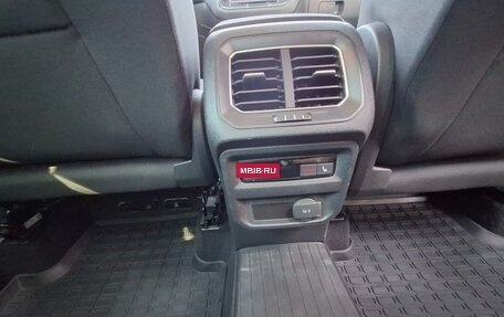 Volkswagen Tiguan II, 2017 год, 2 250 000 рублей, 16 фотография