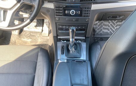 Mercedes-Benz E-Класс, 2011 год, 1 050 000 рублей, 9 фотография