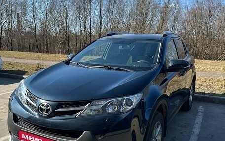 Toyota RAV4, 2015 год, 2 100 000 рублей, 3 фотография