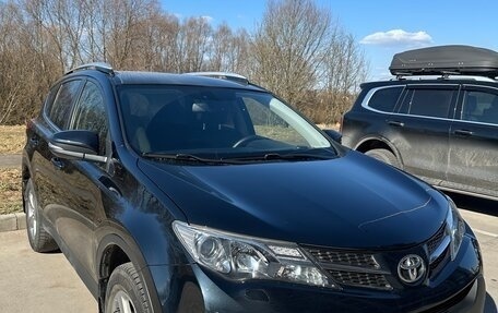 Toyota RAV4, 2015 год, 2 100 000 рублей, 2 фотография