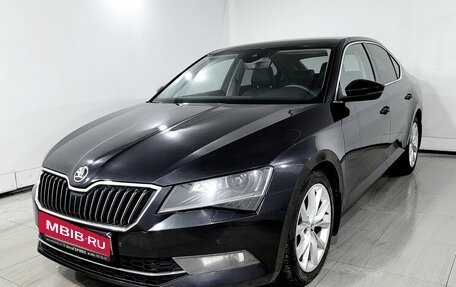 Skoda Superb III рестайлинг, 2015 год, 1 530 000 рублей, 1 фотография