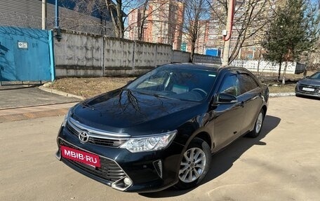 Toyota Camry, 2016 год, 1 200 000 рублей, 2 фотография