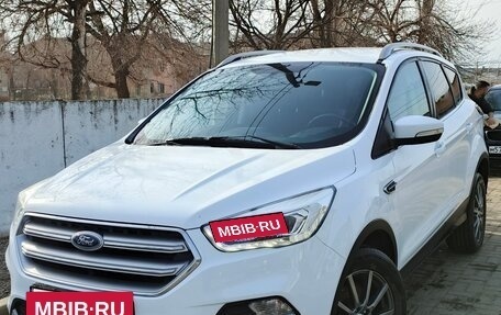Ford Kuga III, 2017 год, 1 950 000 рублей, 2 фотография