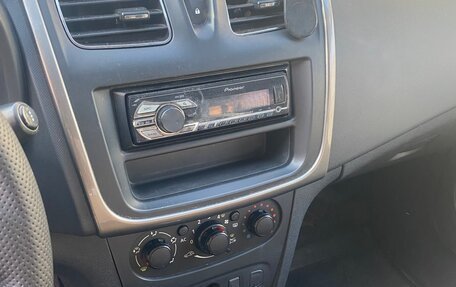 Renault Logan II, 2014 год, 299 000 рублей, 5 фотография