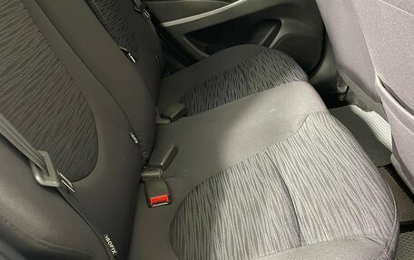 Hyundai Solaris II рестайлинг, 2015 год, 1 169 000 рублей, 19 фотография