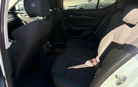 Skoda Octavia IV, 2021 год, 1 980 000 рублей, 17 фотография