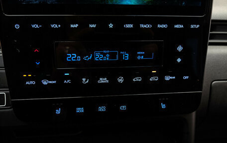 Hyundai Staria, 2022 год, 6 000 000 рублей, 20 фотография