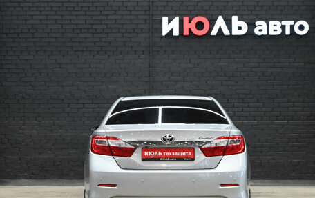 Toyota Camry, 2013 год, 1 600 000 рублей, 5 фотография