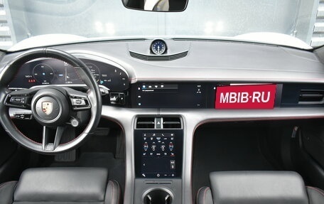 Porsche Taycan I, 2021 год, 7 390 000 рублей, 17 фотография