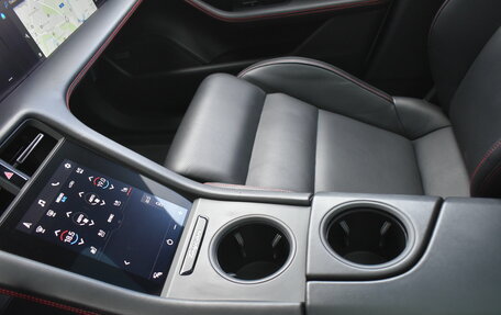 Porsche Taycan I, 2021 год, 7 390 000 рублей, 25 фотография