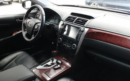 Toyota Camry, 2014 год, 1 683 000 рублей, 10 фотография