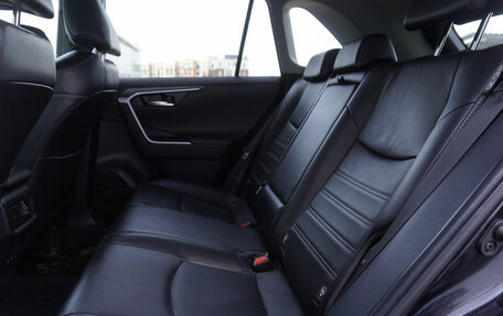 Toyota RAV4, 2019 год, 2 950 000 рублей, 20 фотография