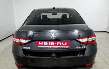 Skoda Superb III рестайлинг, 2015 год, 1 530 000 рублей, 3 фотография