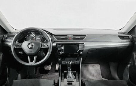 Skoda Superb III рестайлинг, 2015 год, 1 530 000 рублей, 5 фотография