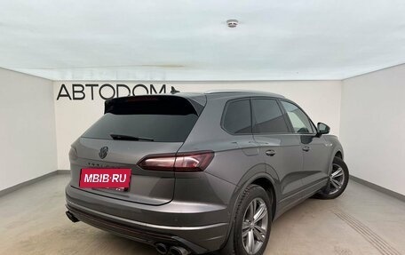 Volkswagen Touareg III, 2019 год, 5 580 000 рублей, 2 фотография