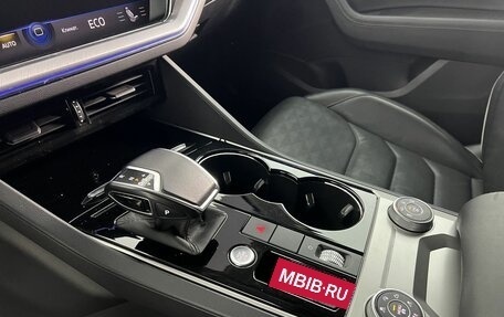 Volkswagen Touareg III, 2019 год, 5 580 000 рублей, 15 фотография