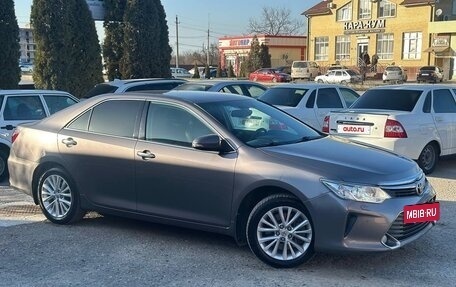 Toyota Camry, 2015 год, 1 990 000 рублей, 3 фотография