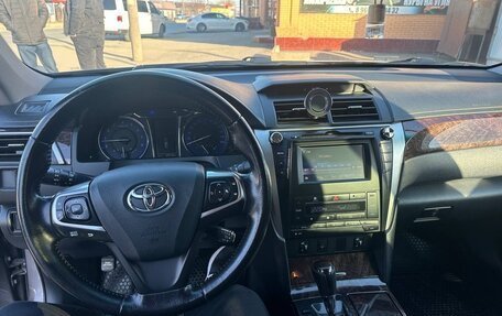 Toyota Camry, 2015 год, 1 990 000 рублей, 8 фотография